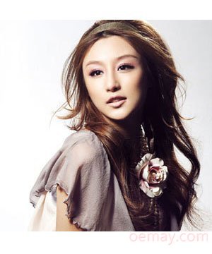 约会甜美妆容
