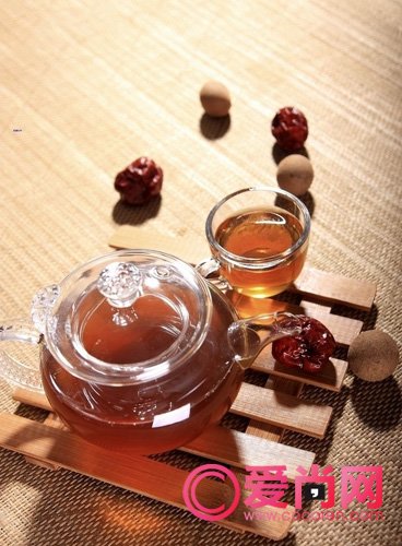 喝什么茶能丰胸美胸 五款丰胸茶让你不再自卑